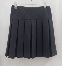 Юбка серая тенниска в складку 134