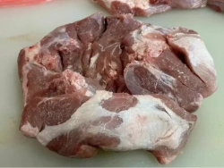 Лопатка свиная бескостная охлаждённая