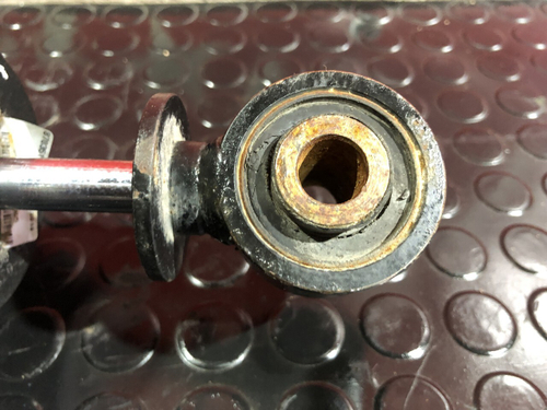 Пневмоподушка кабины передняя