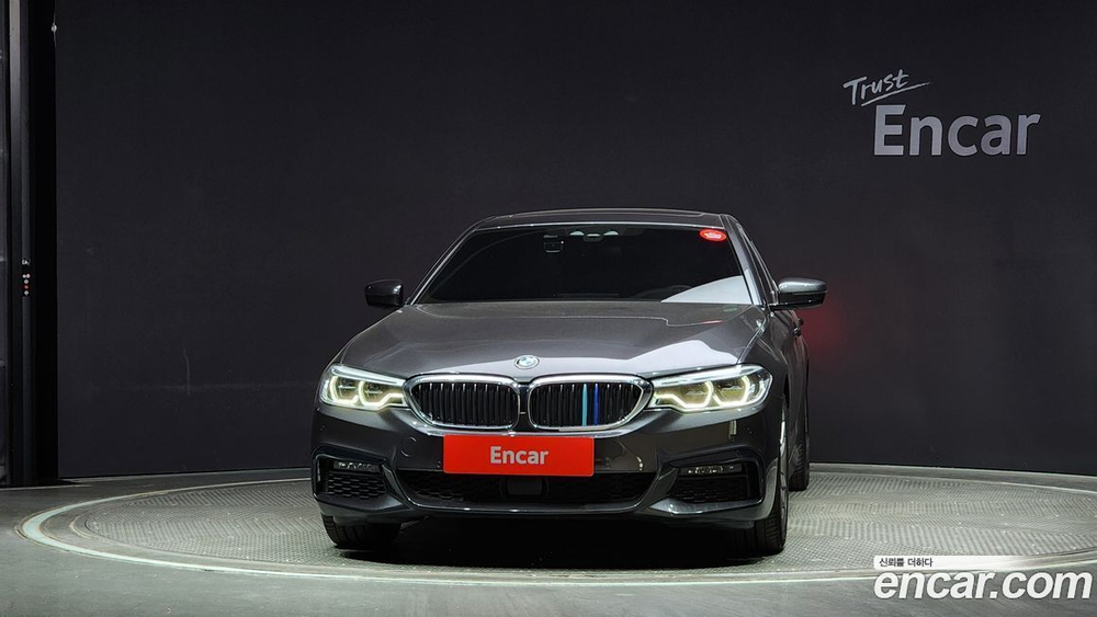 BMW 5 Series (G30) 530e M Sports (03.2020)