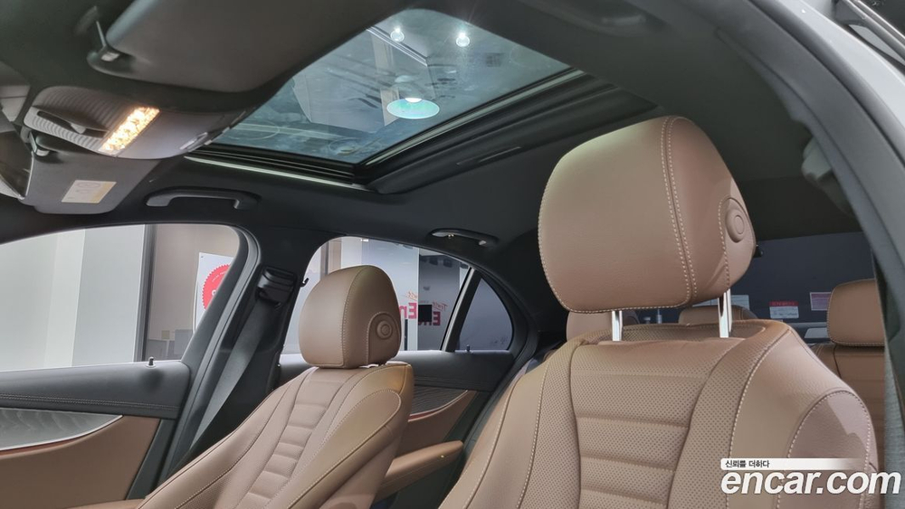 Mercedes-Benz E-Class W213 E350 4MATIC Avangarde (06.2022)