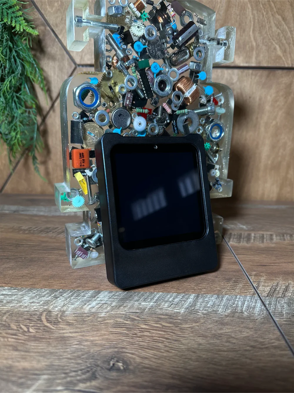 Терминал для бесконтактной оплаты картой с учётом контроля выручки SmartVend