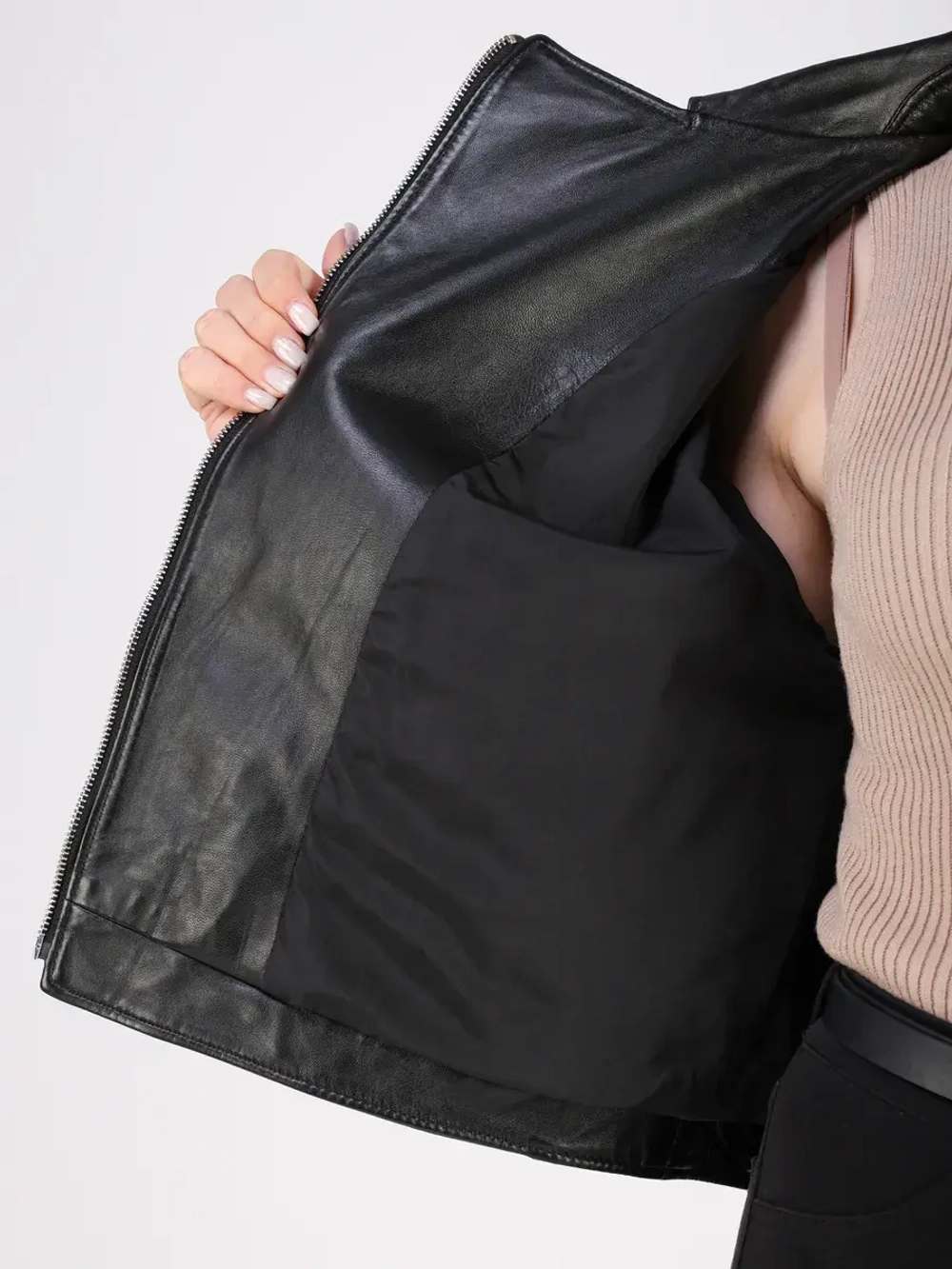 Кожаная куртка демисезонная косуха оверсайз