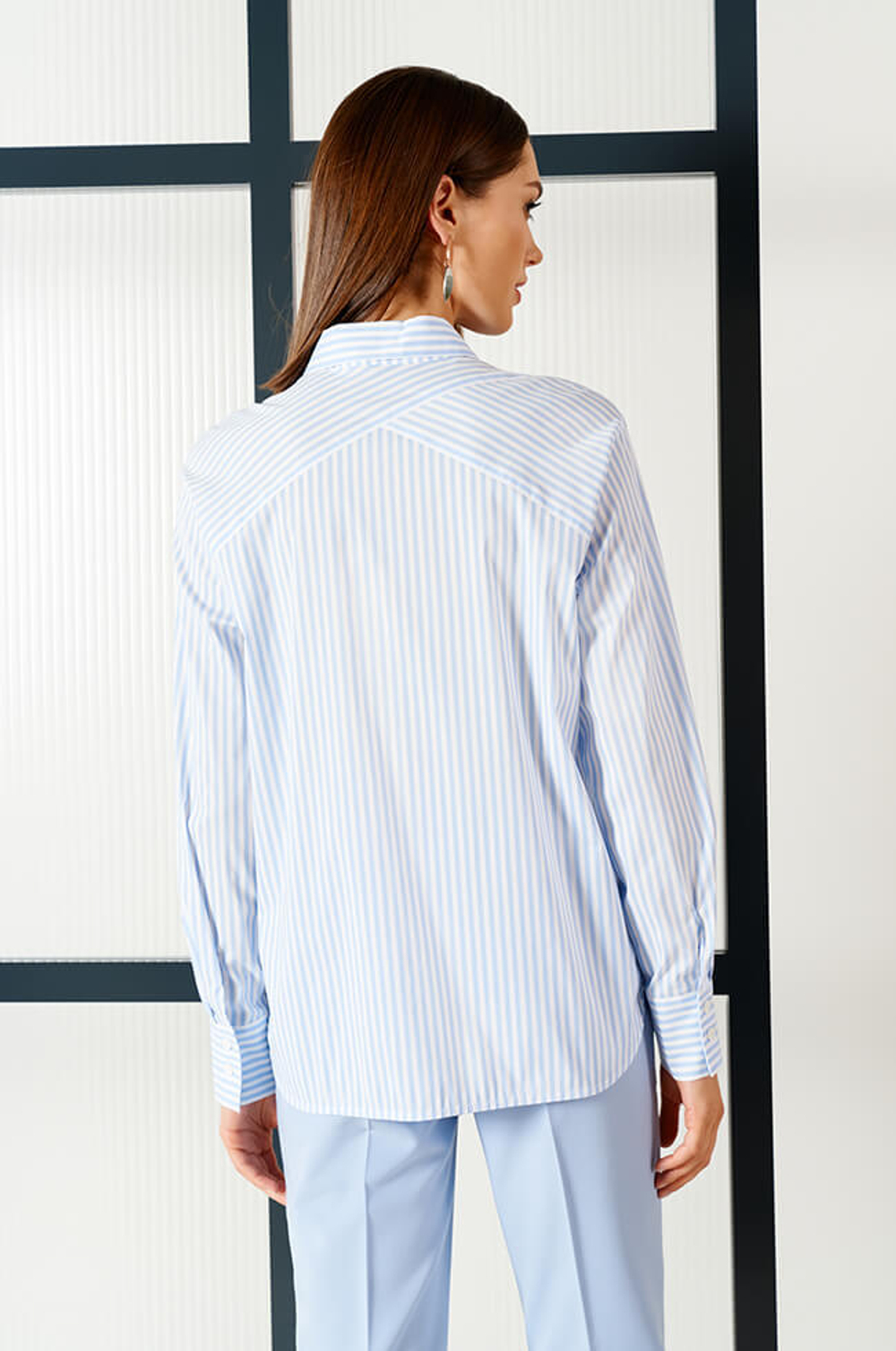 22659 Блузка женская (бело-голубая полоска)