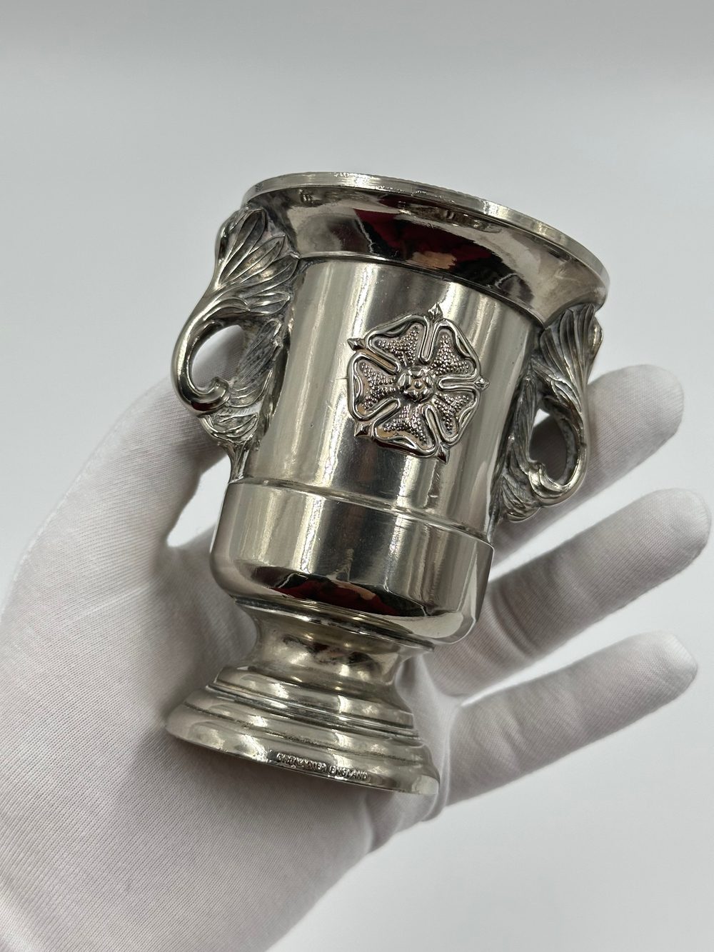 Ваза посеребренная Grenadier