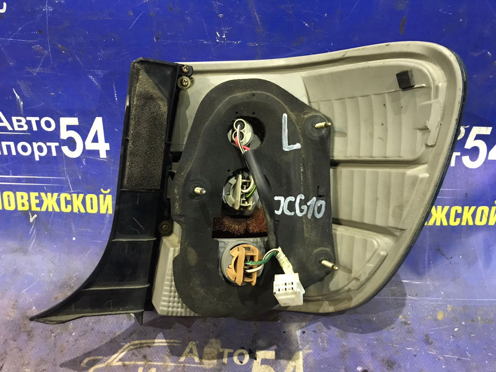 Стоп левый TOYOTA BREVIS 2001-2007