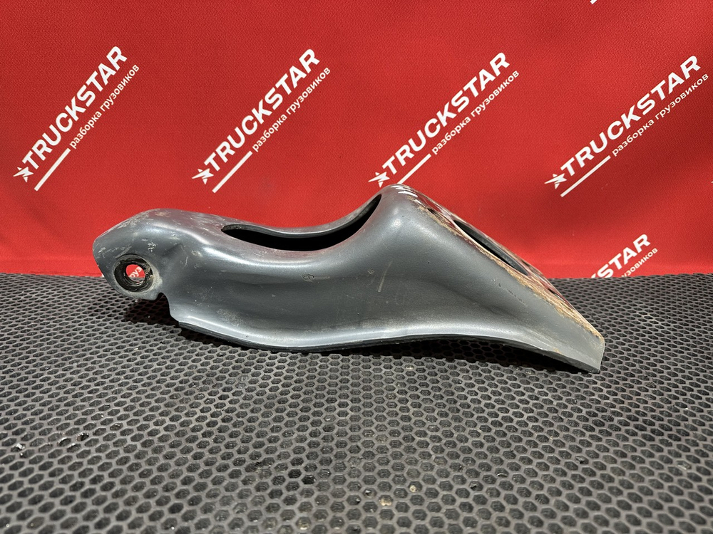 Кронштейн амортизатора переднего верхний