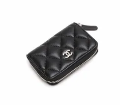Кошелек для карт и монет Chanel на молнии черный