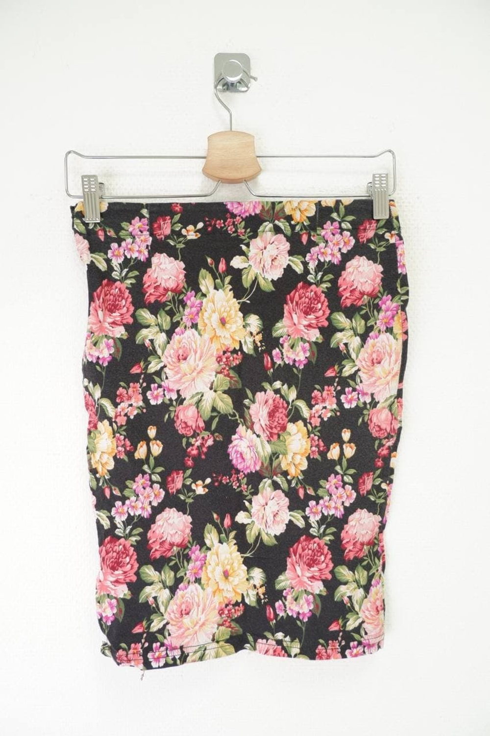 Юбка с цветочным принтом 40 размер