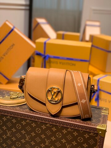 Louis Vuitton Pont 9 Soft MM