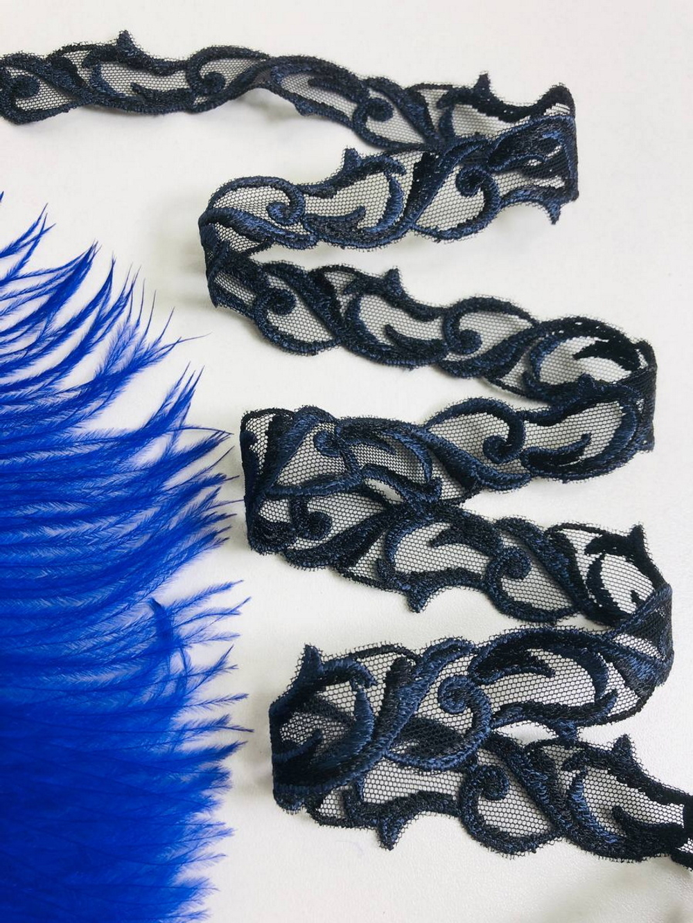 Тесьма сетка с вышивкой, черный/синий 2см IFS