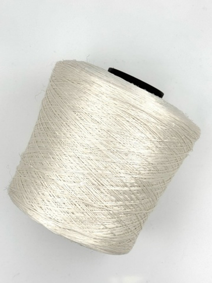 CUC шелк 100% с пайеткой галографической, 800 м в 100 г айвори