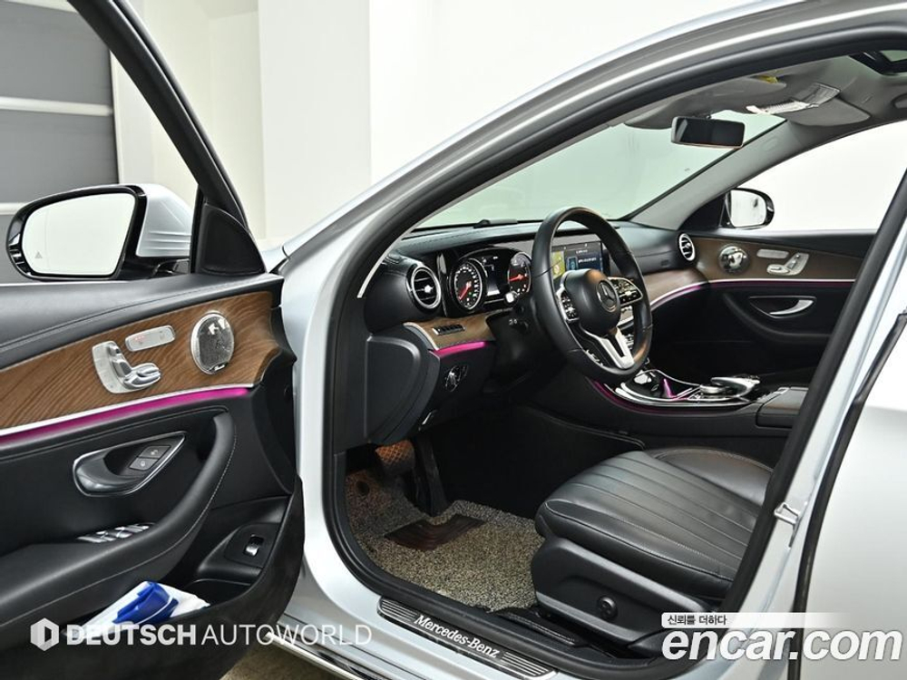 Mercedes-Benz E-Class W213 E220d Exclusive (10.2019)