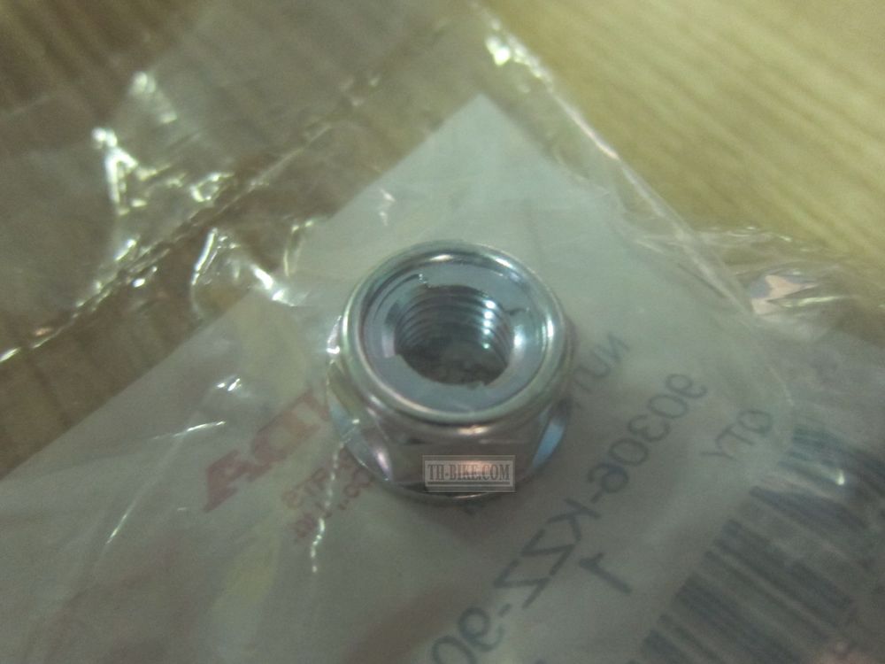 90306-KZZ-901. NUT, U, 10MM