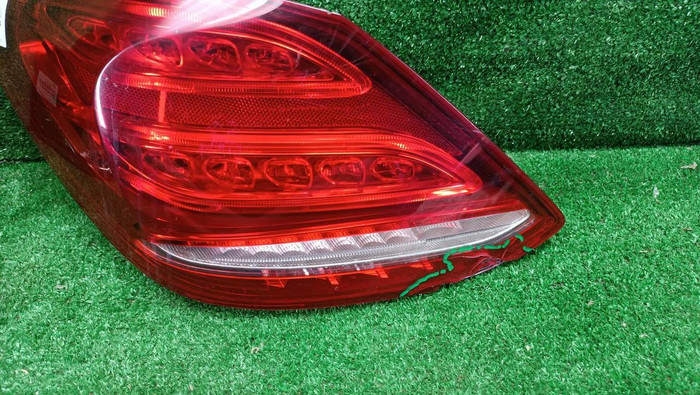 Фонарь левый Mercedes C W205 (2014-2018)