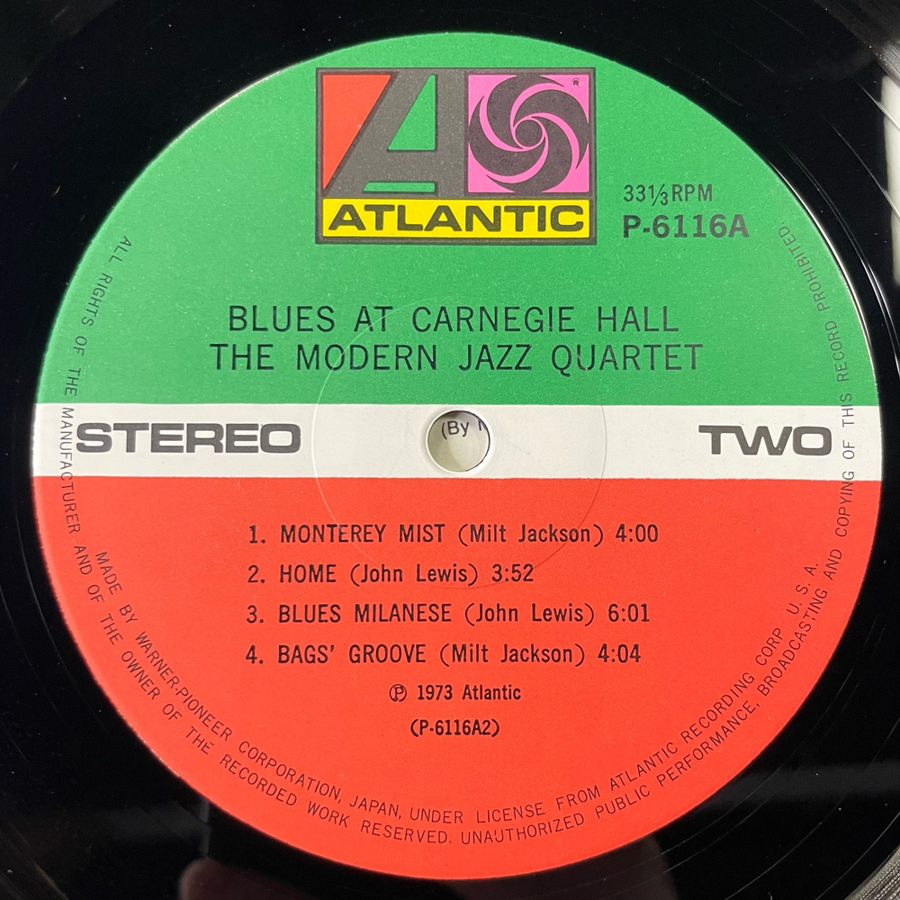 Винтажная виниловая пластинка LP The Modern Jazz Quartet, Blues At Carnegie Hall (Япония 1973) (Оби)