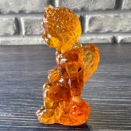 Ангел на бревнышке