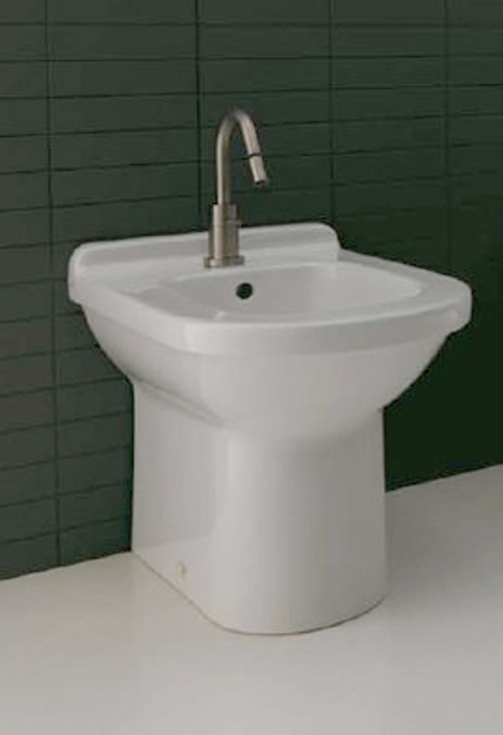 Биде  напольное керамика Axa Due 1502201