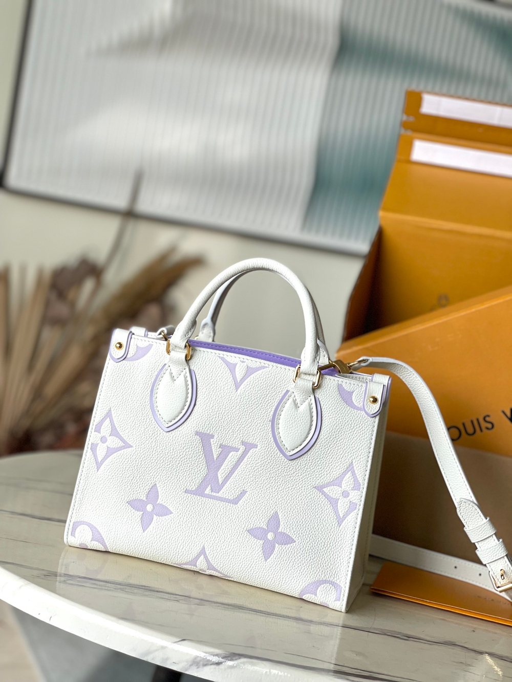 Louis Vuitton Onthego PM