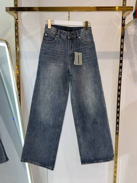 Джинсы Balenciaga