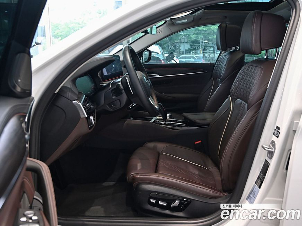 BMW 5 Series (G30) 530i Luxury (12.2020)