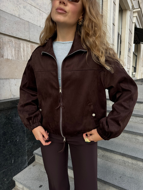 Бомбер из эко-замши горький шоколад
