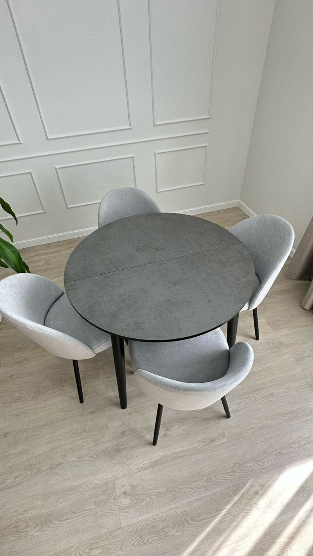 Круглый раздвижной стол "Бетон" и 4 стула Элион