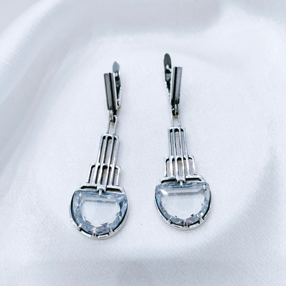 "Эмпайр"  серьги в серебряном покрытии из коллекции "Нью-Йорк" от Jenavi с английским замком