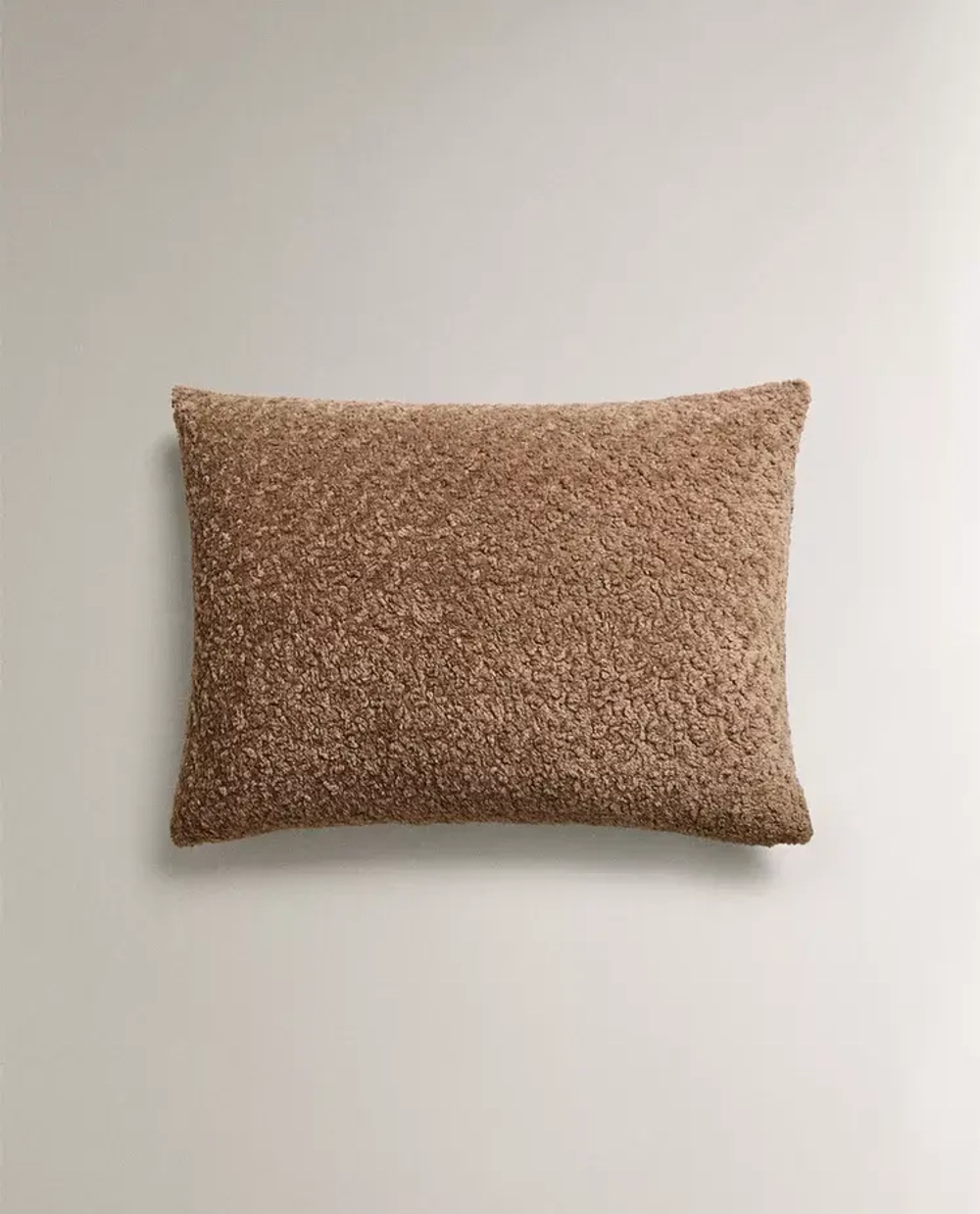 ZARA HOME НАВОЛОЧКА ДЛЯ ДЕКОРАТИВНОЙ ПОДУШКИ ИЗ ИСКУССТВЕННОЙ ШЕРСТИ, КОРИЧНЕВЫЙ