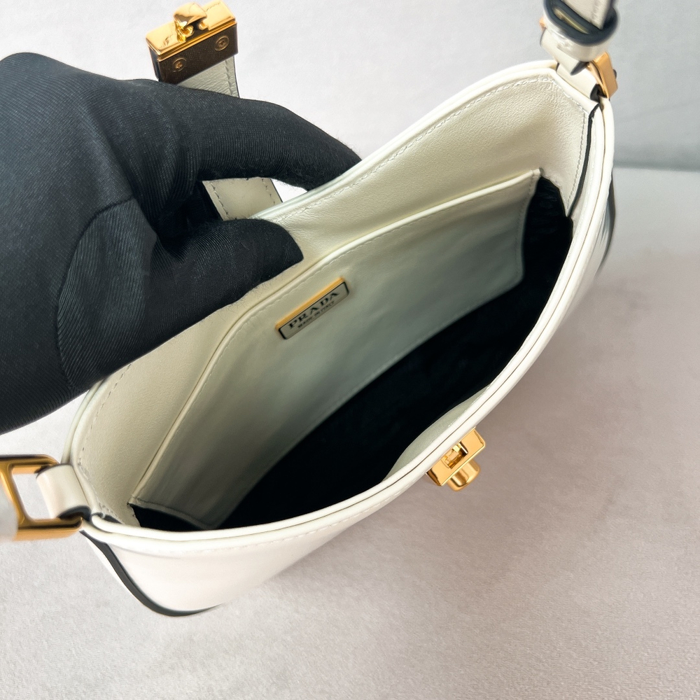 Prada Cleo 22 cm