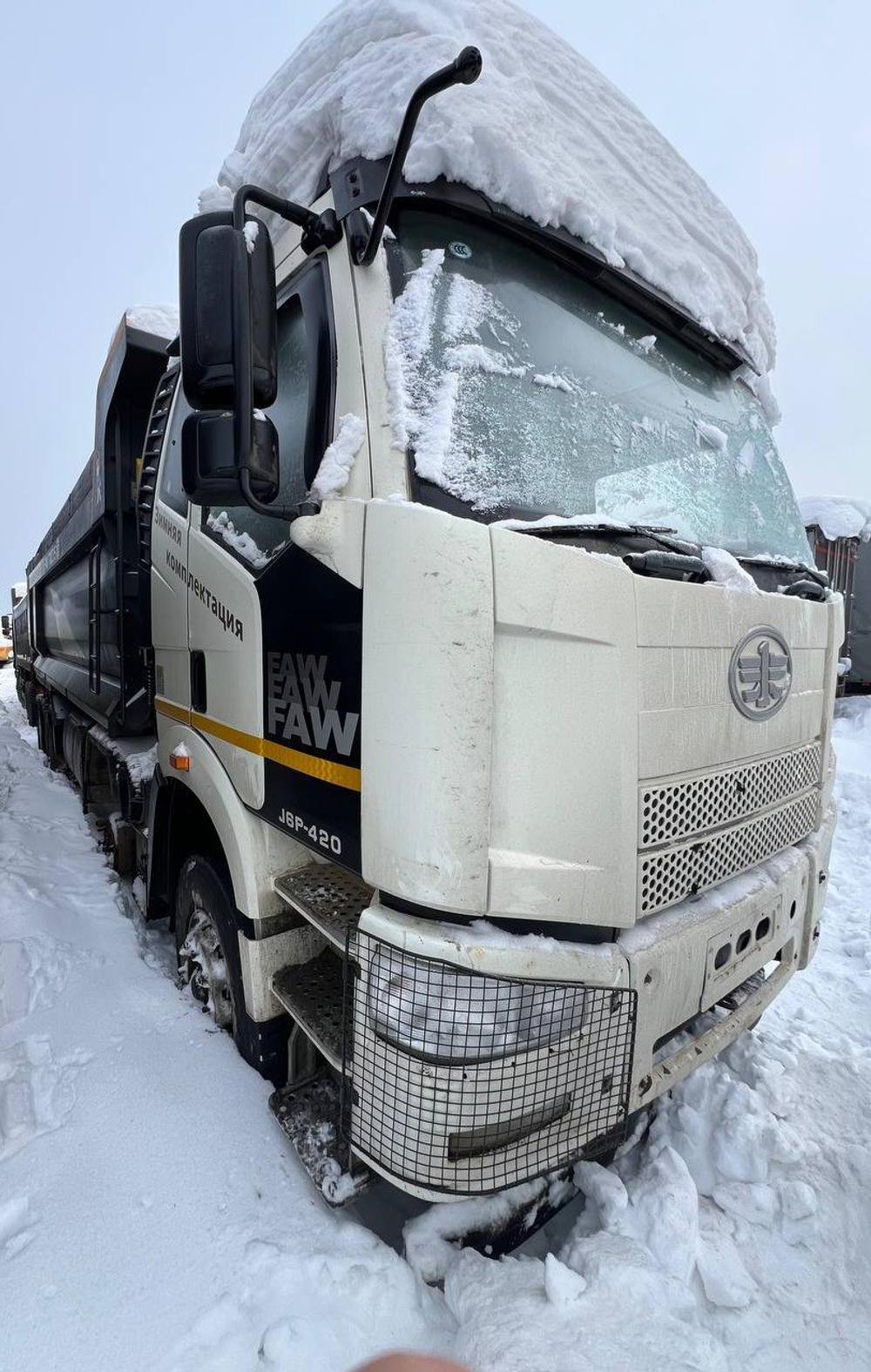 FAW J6 8x4 Самосвал CA3310P66K24T4E5 (Дизельный, 11,1 л, 420 л.с., МТ)