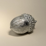 Сувенир Желудь (полирезин), Н7,5х11см, серебряный