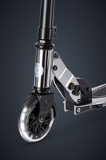 Самокат Micro Sprite LED, серебристый хром