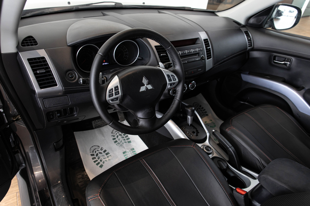 Mitsubishi Outlander, 2010 год