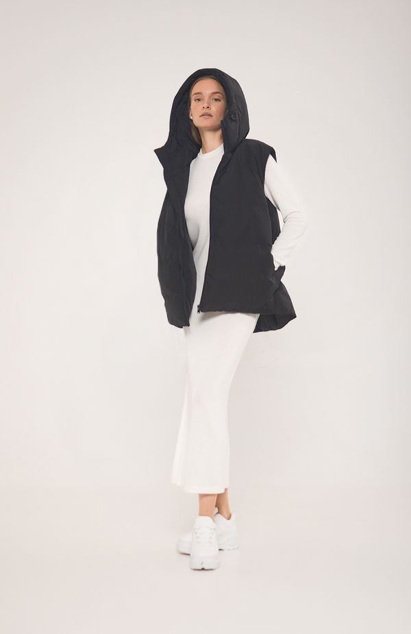 Жилет пуховый стёганый AV004 черный - фото 3