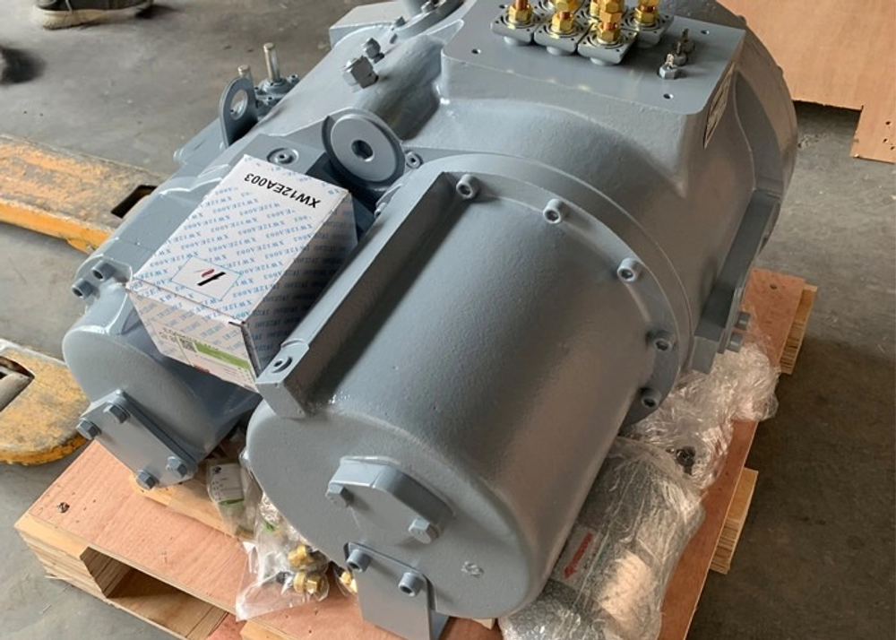 Винтовой полугерметичный компрессор Carlyle 06NW2300S5EA 90HP R134a мощностью 400 В-50 Гц