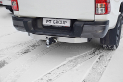 Фаркоп PT GROUP /съемный квадрат/ с нержавеющей накладкой для TOYOTA Hilux 2015-(паспорт и сертификат в комплекте)(без электрики) арт.THI-15-991124.00