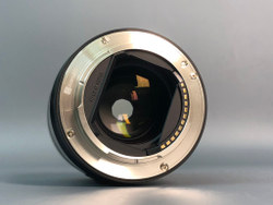 Samyang AF 75mm f/1.8 Sony E