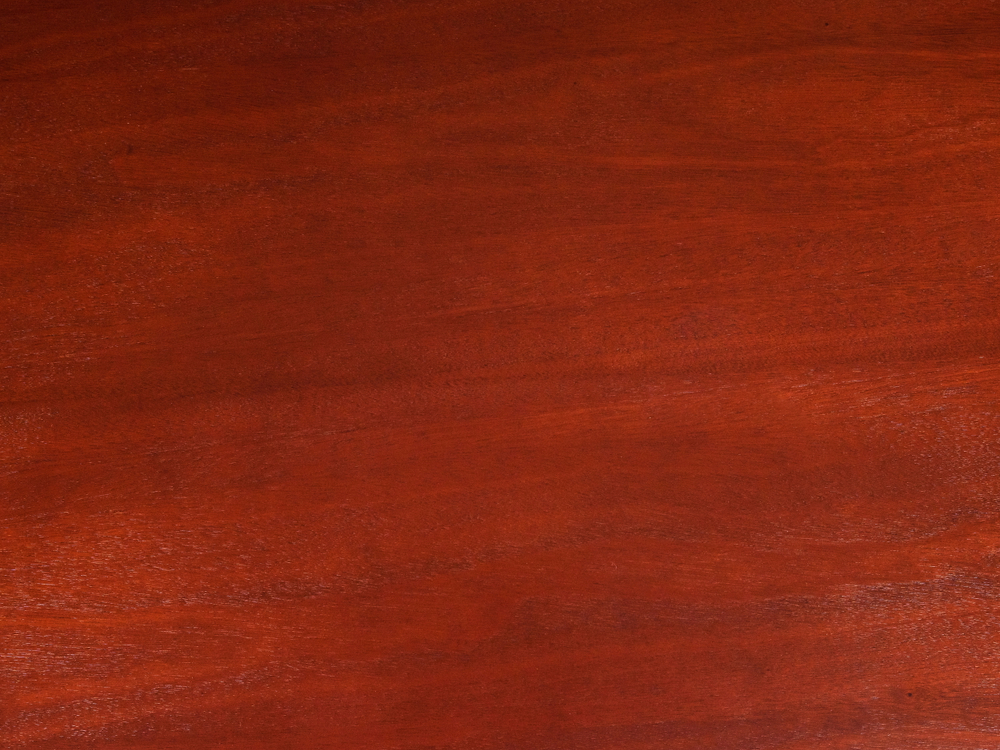 Регулируемый компьютерный стол Bazalt с регулировкой по высоте — столешница МДФ Красное дерево