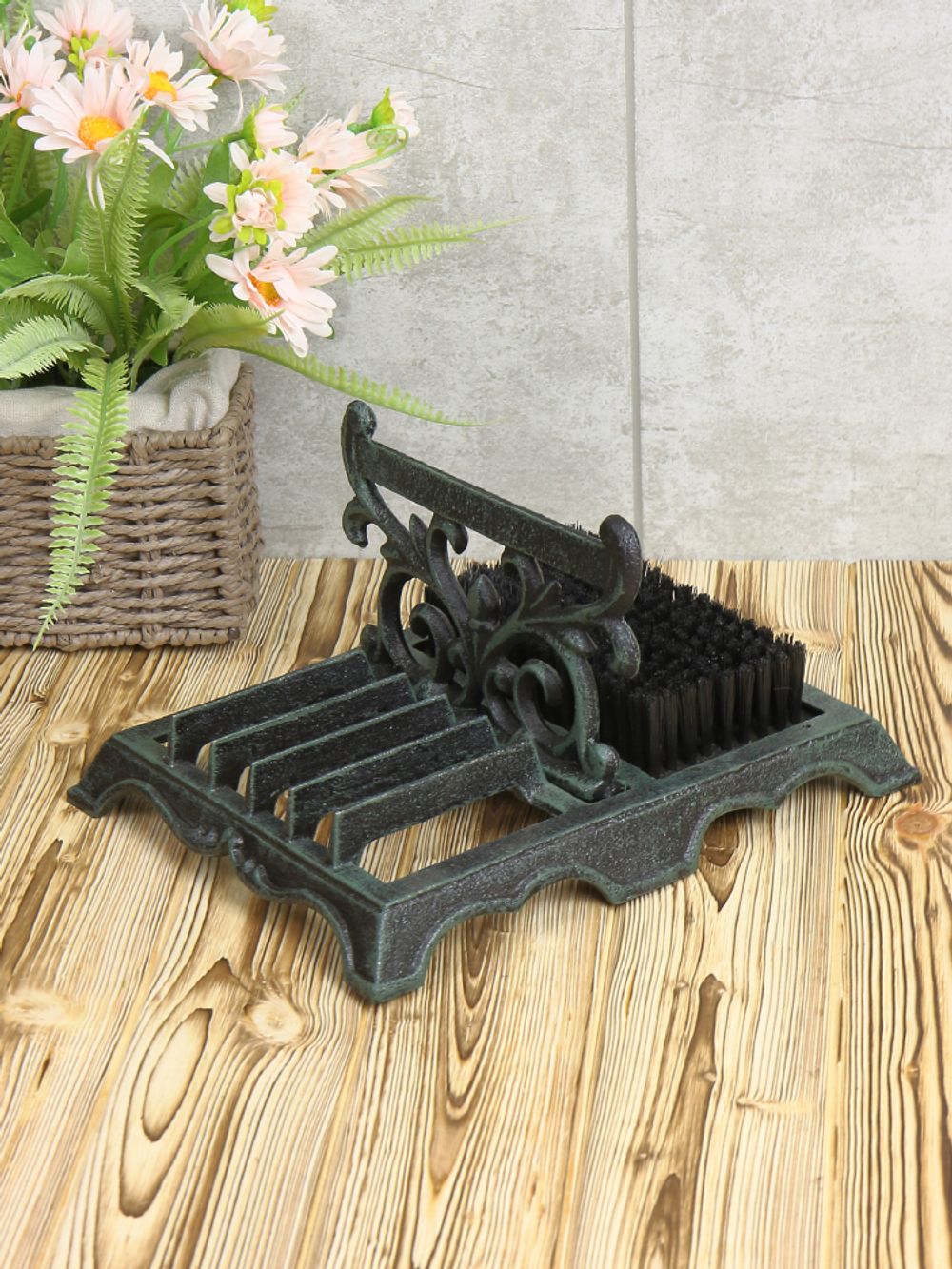 Iron Garden Подставка-скребок с щеткой для обуви