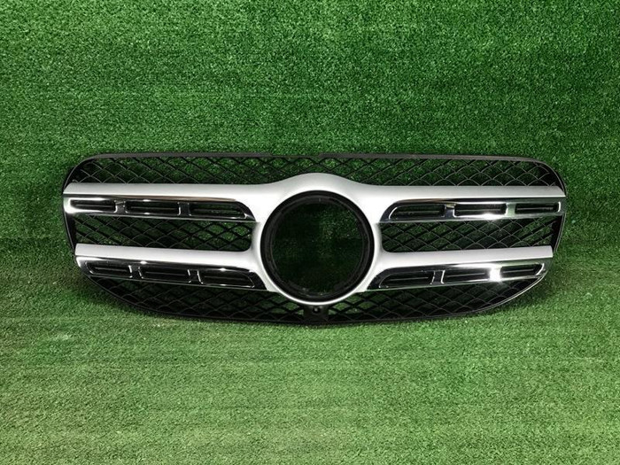 Решетка радиатора Mercedes GLS x167 (2019-2023)