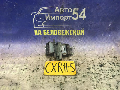 Петля багажника TOYOTA ESTIMA 1992