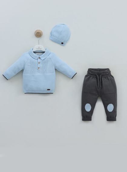 джемпер поло с брюками и шапочкой