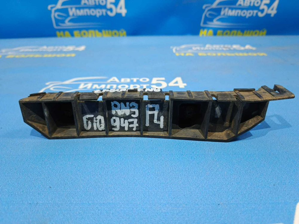 Крепление бампера переднее левое Honda STREAM 2000-2003