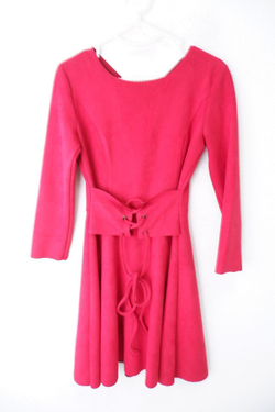 Платье с поясом 42 размер