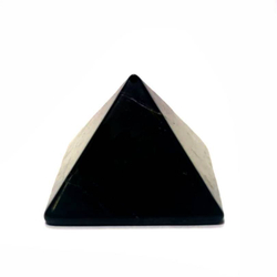 Пирамида шунгит полированный асс.