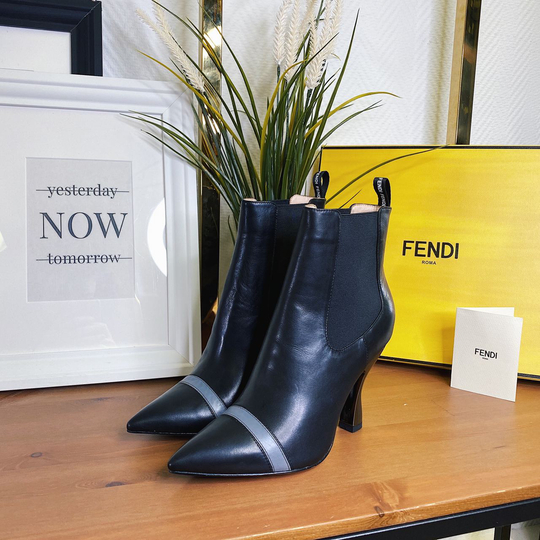 Кожаные ботильоны