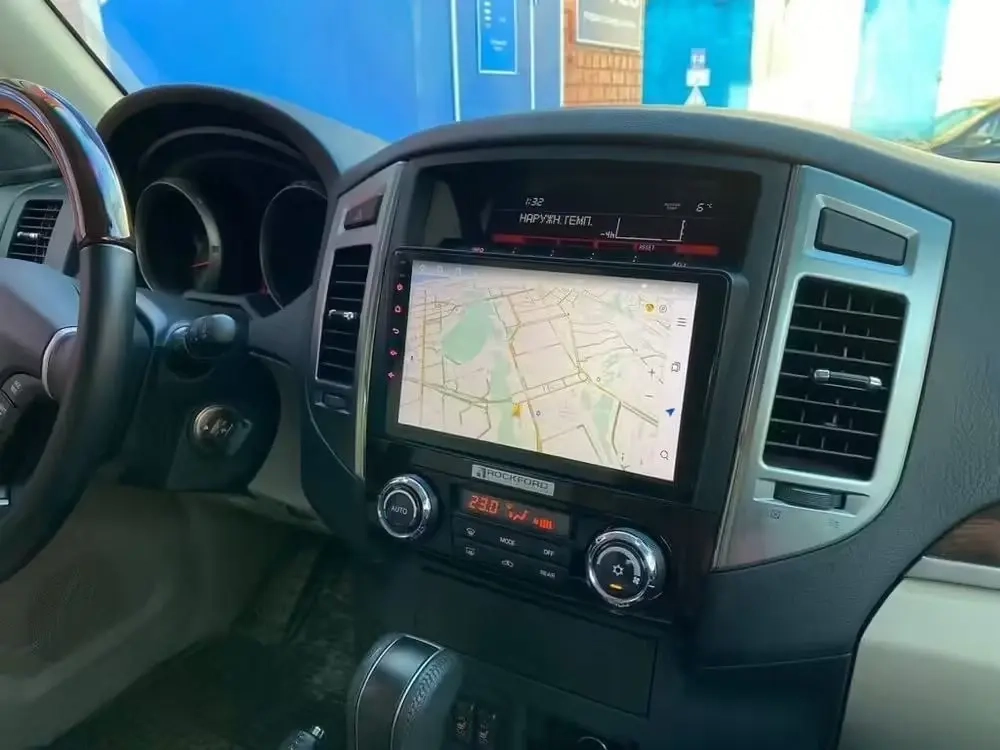 Магнитола Mitsubishi Pajero 4 2006-2022 - FarCar DX1009M монитор 9.5" IPS на Android 13, 4+64Гб, CarPlay