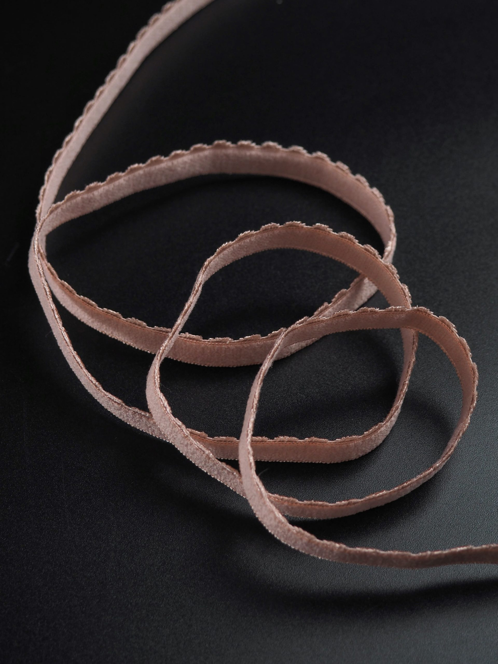 Резинка отделочная пудровая ажурная ширина 10 мм с учетом фестона