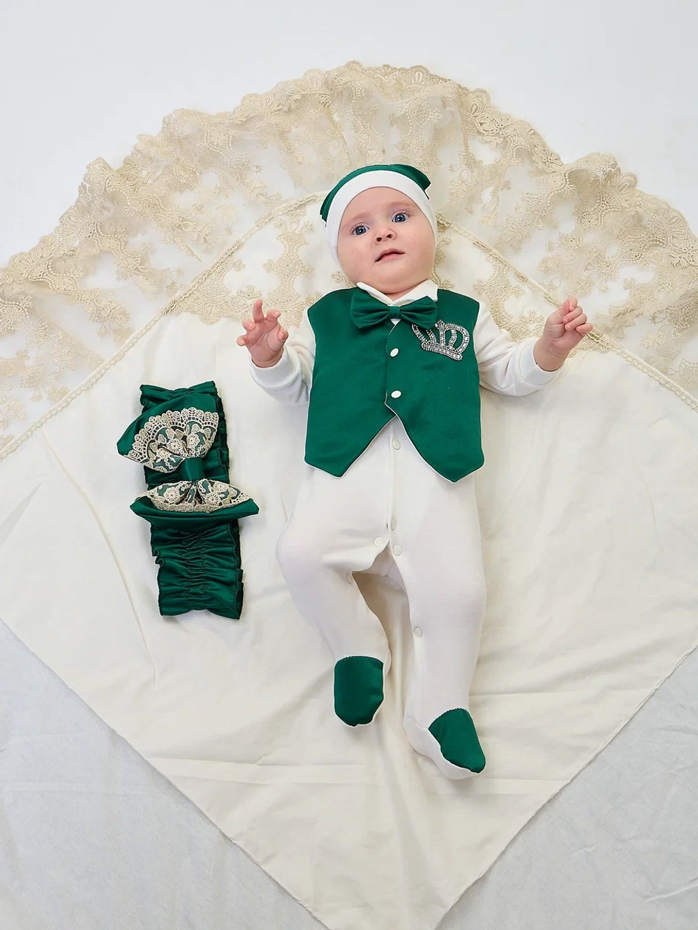 Конверт на выписку новорожденного